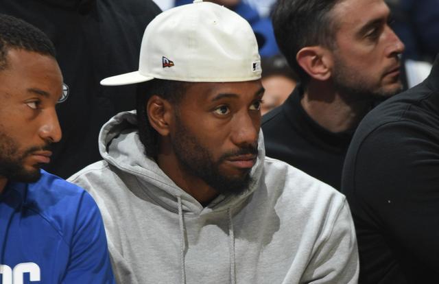 汉克·阿伦在 1974 年打破纪录的那颗球，目前被保存在名人堂博物馆中